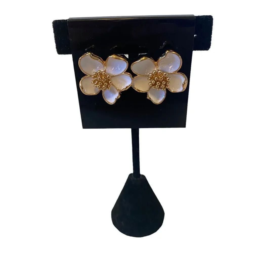 C&C California White & Gold Toned Flower post Earrings.